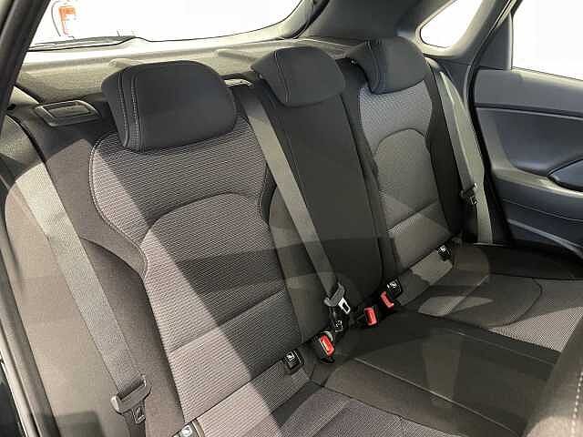 Hyundai i30 1.5 DPI - 11