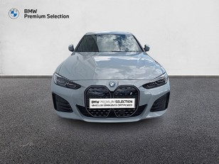 Fotos de BMW i4 eDrive40 color Gris. Año 2024. 250KW(340CV). Eléctrico. En concesionario Mandel Motor Badajoz de Badajoz