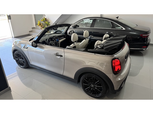 MINI MINI Cabrio Cooper 100 kW (136 CV)