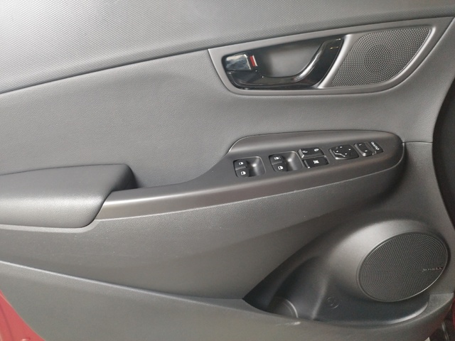Hyundai Kona 1.0 TGDi Tecno Red 4x2 88 kW (120 CV)