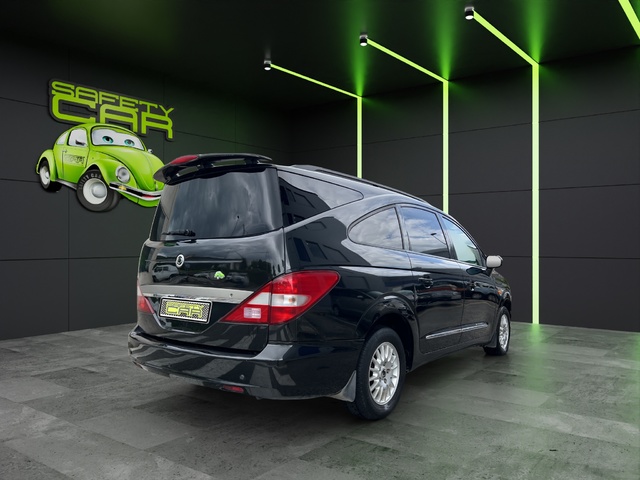 Ssangyong Rodius 270 Xdi 121 kW (165 CV)
