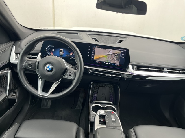 BMW X1 sDrive18d color Blanco. Año 2024. 110KW(150CV). Diésel. En concesionario Novomóvil Oleiros de Coruña