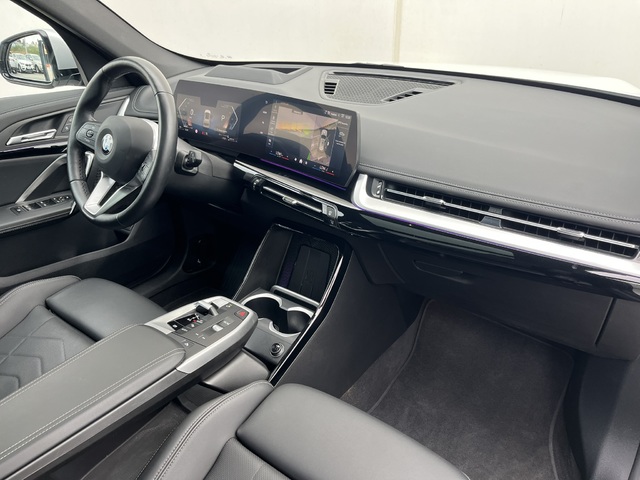 BMW X1 sDrive18d color Blanco. Año 2024. 110KW(150CV). Diésel. En concesionario Novomóvil Oleiros de Coruña