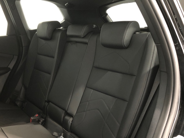 BMW X1 sDrive20i color Negro. Año 2024. 125KW(170CV). Gasolina. En concesionario Auto Premier, S.A. - MADRID de Madrid