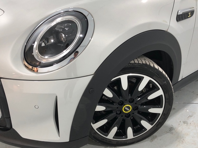fotoG 5 del MINI MINI 3 Puertas Cooper SE 135 kW (184 CV) 184cv Eléctrico del 2021 en Madrid