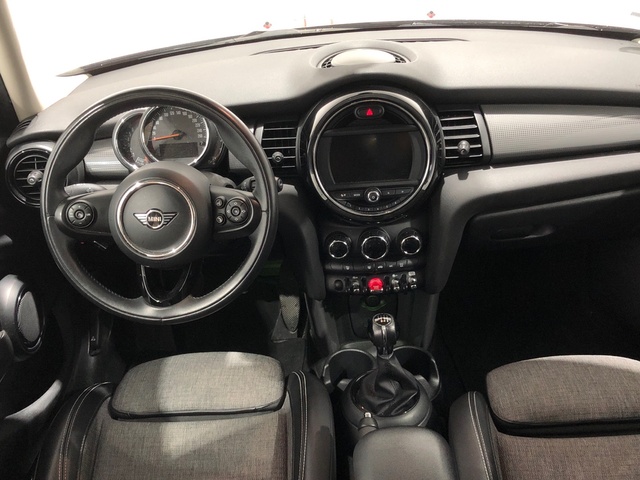 fotoG 6 del MINI MINI 5 Puertas Cooper 100 kW (136 CV) 136cv Gasolina del 2020 en Madrid