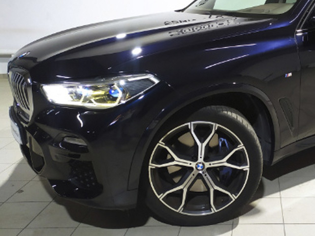 BMW X5 xDrive30d color Negro. Año 2019. 195KW(265CV). Diésel. En concesionario Hispamovil, Torrevieja de Alicante
