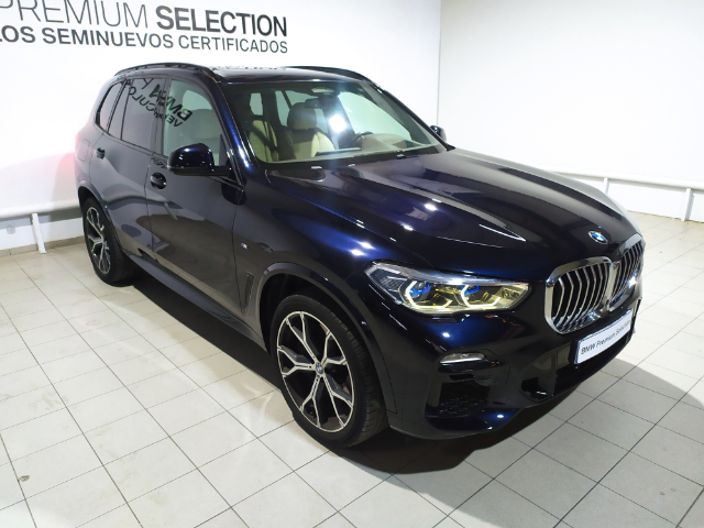 BMW X5 xDrive30d color Negro. Año 2019. 195KW(265CV). Diésel. En concesionario Hispamovil, Torrevieja de Alicante