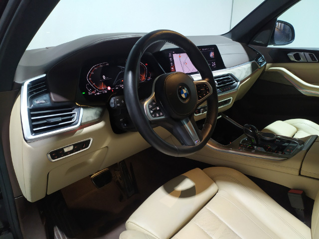 BMW X5 xDrive30d color Negro. Año 2019. 195KW(265CV). Diésel. En concesionario Hispamovil, Torrevieja de Alicante