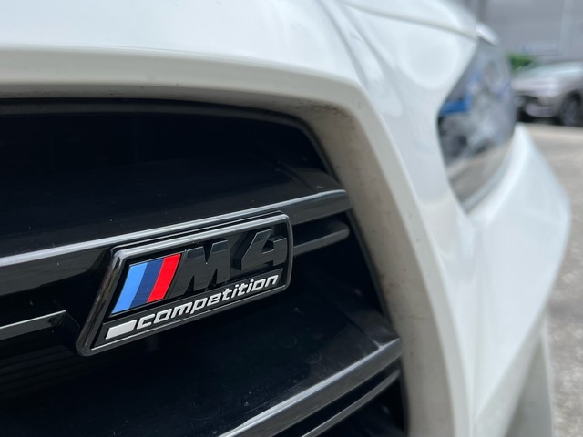BMW M M4 Coupe Competition color Blanco. Año 2023. 375KW(510CV). Gasolina. En concesionario Celtamotor Vigo de Pontevedra