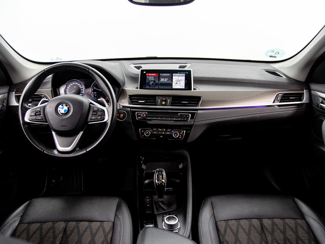 BMW X1 sDrive18d color Negro. Año 2020. 110KW(150CV). Diésel. En concesionario Móvil Begar Alicante de Alicante