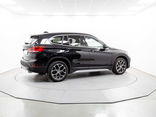 BMW X1 sDrive18d color Negro. Año 2020. 110KW(150CV). Diésel. En concesionario Móvil Begar Alicante de Alicante
