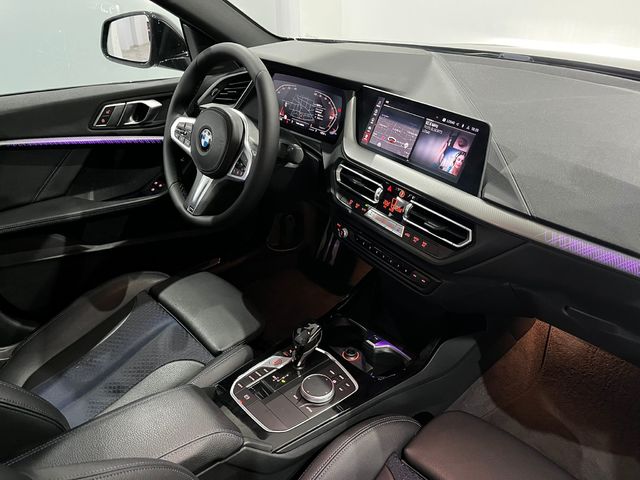 BMW Serie 2 220i Gran Coupe color Negro. Año 2021. 131KW(178CV). Gasolina. En concesionario Unicars Ponent de Lleida