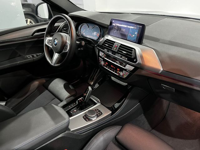 BMW X4 xDrive30d color Azul. Año 2019. 195KW(265CV). Diésel. En concesionario Unicars Ponent de Lleida