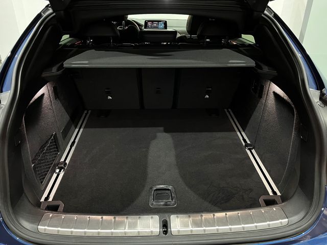 BMW X4 xDrive30d color Azul. Año 2019. 195KW(265CV). Diésel. En concesionario Unicars Ponent de Lleida