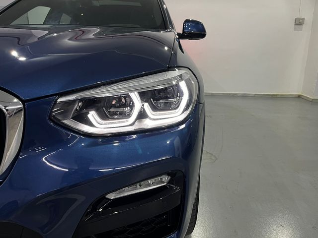 BMW X4 xDrive30d color Azul. Año 2019. 195KW(265CV). Diésel. En concesionario Unicars Ponent de Lleida