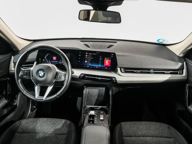 BMW X1 xDrive20d color Gris Plata. Año 2024. 120KW(163CV). Diésel. En concesionario Oliva Motor Tarragona de Tarragona