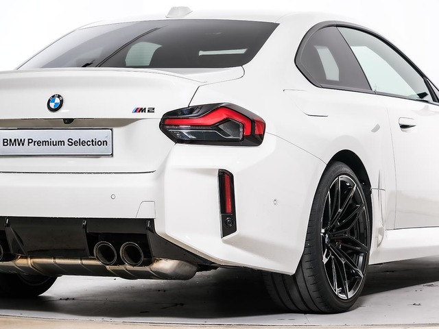 BMW M M2 Coupe color Blanco. Año 2025. 353KW(480CV). Gasolina. En concesionario Oliva Motor Tarragona de Tarragona