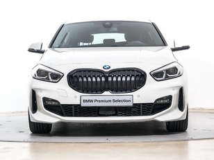 Fotos de BMW Serie 1 118d color Blanco. Año 2024. 110KW(150CV). Diésel. En concesionario Oliva Motor Tarragona de Tarragona