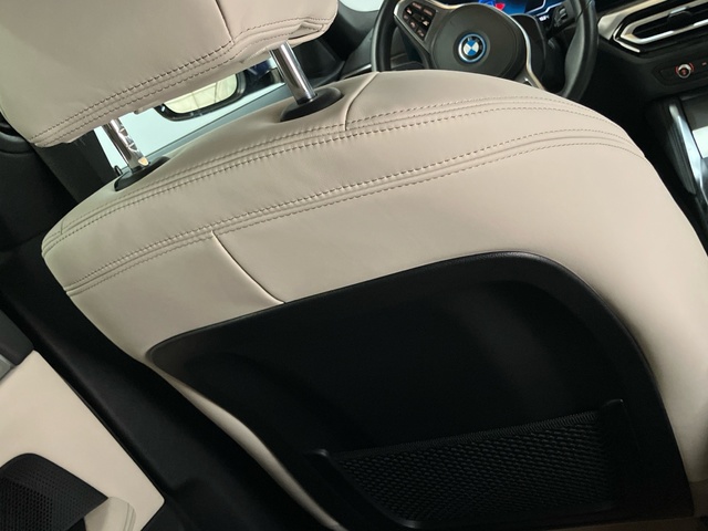 BMW i4 eDrive40 color Azul. Año 2023. 250KW(340CV). Eléctrico. En concesionario Proa Premium Palma de Illes Balears