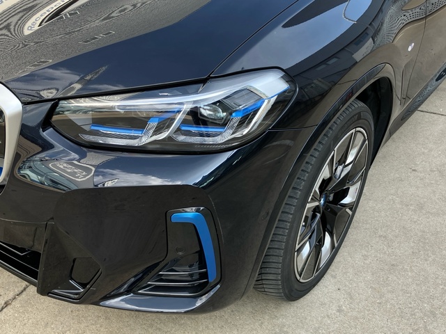 BMW iX3 M Sport color Negro. Año 2022. 210KW(286CV). Eléctrico. En concesionario Bernesga Motor León (Bmw y Mini) de León