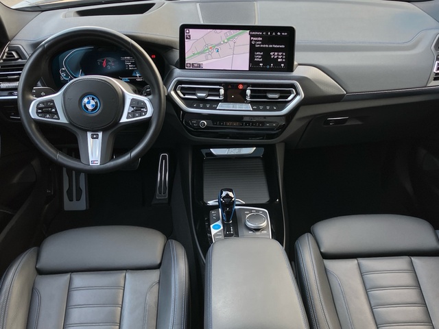 BMW iX3 M Sport color Negro. Año 2022. 210KW(286CV). Eléctrico. En concesionario Bernesga Motor León (Bmw y Mini) de León