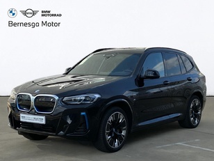 Fotos de BMW iX3 M Sport color Negro. Año 2022. 210KW(286CV). Eléctrico. En concesionario Bernesga Motor León (Bmw y Mini) de León