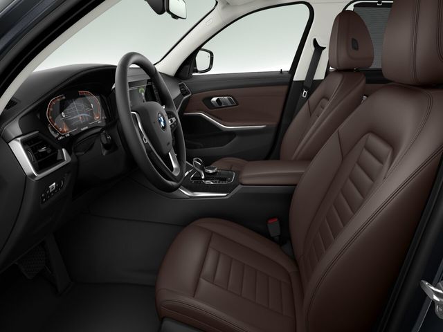 BMW Serie 3 320d Touring color Gris. Año 2021. 140KW(190CV). Diésel. En concesionario Movitransa Cars Jerez de Cádiz