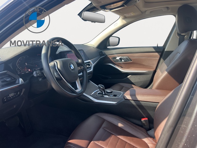 BMW Serie 3 320d Touring color Gris. Año 2021. 140KW(190CV). Diésel. En concesionario Movitransa Cars Jerez de Cádiz