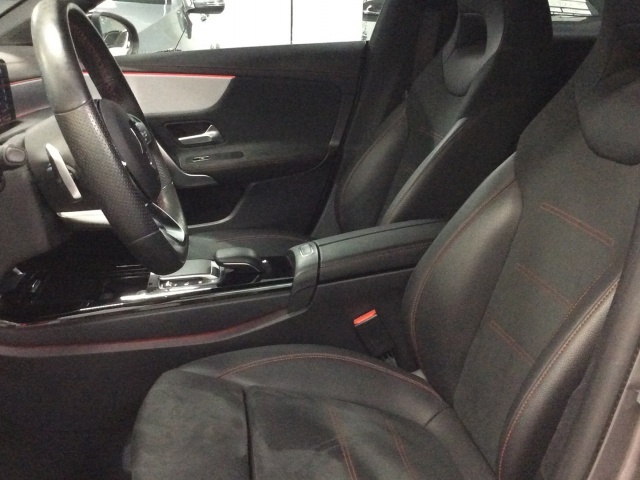 Mercedes-Benz CLA Shooting Brake 180 100 kW (136 CV)