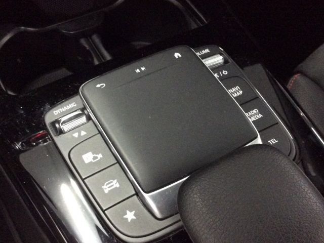 Mercedes-Benz CLA Shooting Brake 180 100 kW (136 CV)