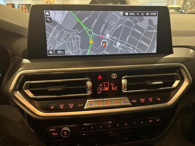 BMW X4 xDrive20d color Blanco. Año 2024. 140KW(190CV). Diésel. En concesionario Automotor Premium Marbella - Málaga de Málaga