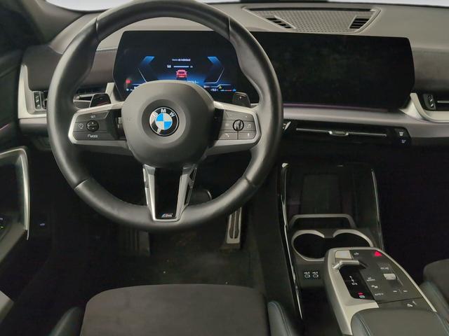 BMW X2 sDrive18d color Rojo. Año 2024. 110KW(150CV). Diésel. En concesionario Automotor Premium Viso - Málaga de Málaga