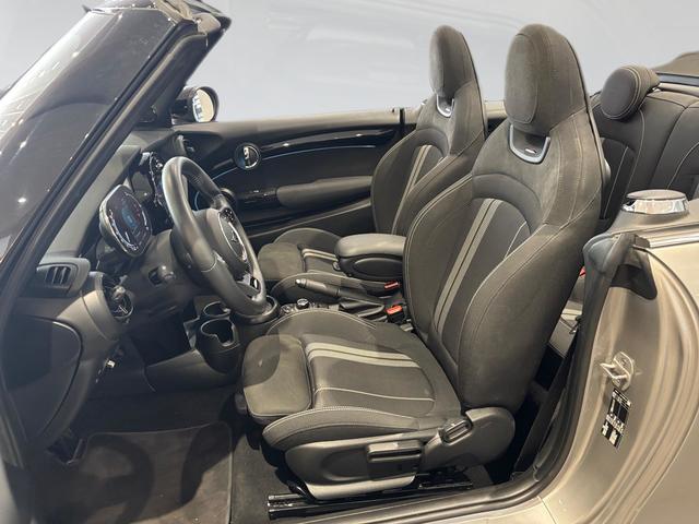 fotoG 12 del MINI MINI Cabrio Cooper 100 kW (136 CV) 136cv Gasolina del 2024 en Málaga