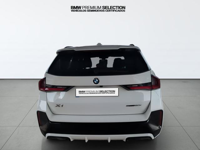 BMW X1 sDrive20i color Blanco. Año 2023. 125KW(170CV). Gasolina. En concesionario Automotor Premium Viso - Málaga de Málaga
