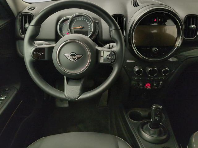 fotoG 10 del MINI MINI Countryman Cooper 100 kW (136 CV) 136cv Gasolina del 2024 en Málaga