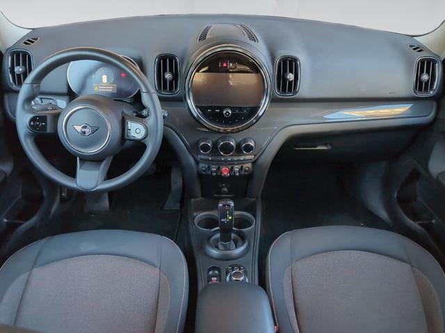 fotoG 6 del MINI MINI Countryman Cooper 100 kW (136 CV) 136cv Gasolina del 2023 en Málaga