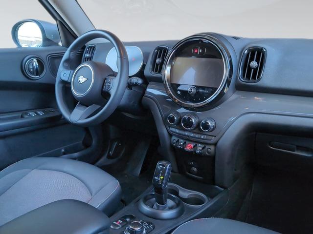 fotoG 7 del MINI MINI Countryman Cooper 100 kW (136 CV) 136cv Gasolina del 2023 en Málaga