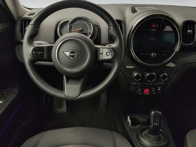 fotoG 10 del MINI MINI Countryman Cooper 100 kW (136 CV) 136cv Gasolina del 2024 en Málaga