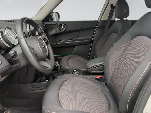 fotoG 11 del MINI MINI Countryman Cooper 100 kW (136 CV) 136cv Gasolina del 2024 en Málaga