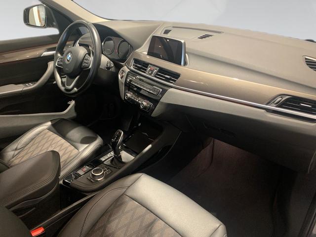 BMW X1 sDrive18d color Gris. Año 2019. 110KW(150CV). Diésel. En concesionario Automotor Premium Viso - Málaga de Málaga