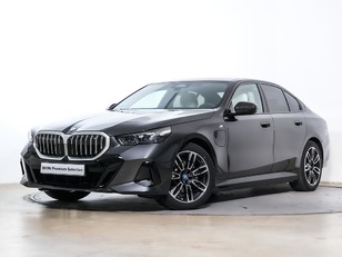 Fotos de BMW Serie 5 530e color Gris. Año 2025. 220KW(299CV). Híbrido Electro/Gasolina. En concesionario Oliva Motor Tarragona de Tarragona