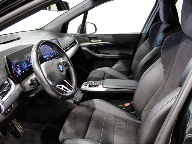 BMW Serie 2 218d Active Tourer color Negro. Año 2024. 110KW(150CV). Diésel. En concesionario Barcelona Premium -- GRAN VIA de Barcelona