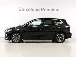 Fotos de BMW Serie 2 218d Active Tourer color Negro. Año 2024. 110KW(150CV). Diésel. En concesionario Barcelona Premium -- GRAN VIA de Barcelona
