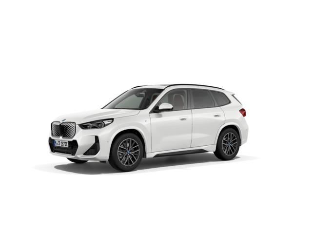 BMW iX1 eDrive20 color Blanco. Año 2024. 150KW(204CV). Eléctrico. En concesionario Motri Motor Jaén de Jaén
