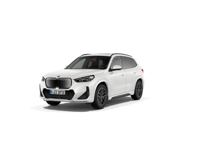 BMW iX1 eDrive20 color Blanco. Año 2024. 150KW(204CV). Eléctrico. En concesionario Motri Motor Jaén de Jaén