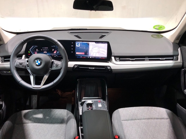 BMW X1 sDrive18d color Gris Plata. Año 2024. 110KW(150CV). Diésel. En concesionario Movilnorte El Plantio de Madrid