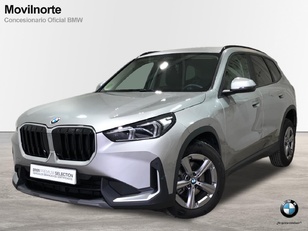 Fotos de BMW X1 sDrive18d color Gris Plata. Año 2024. 110KW(150CV). Diésel. En concesionario Movilnorte El Plantio de Madrid