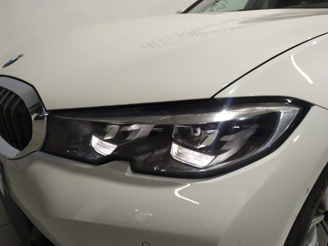 BMW Serie 3 318d Touring color Blanco. Año 2022. 110KW(150CV). Diésel. En concesionario Hispamovil Elche de Alicante