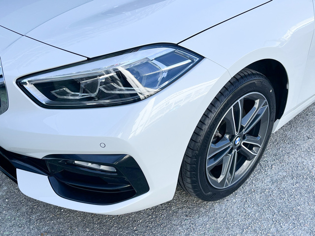 BMW Serie 1 116d color Blanco. Año 2021. 85KW(116CV). Diésel. En concesionario Celtamotor Vigo de Pontevedra